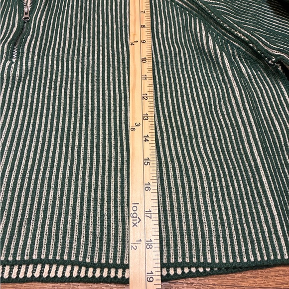 Zenana Green and White Striped Zip Up Sweater Size Large Cropped - Picture 7 of 9